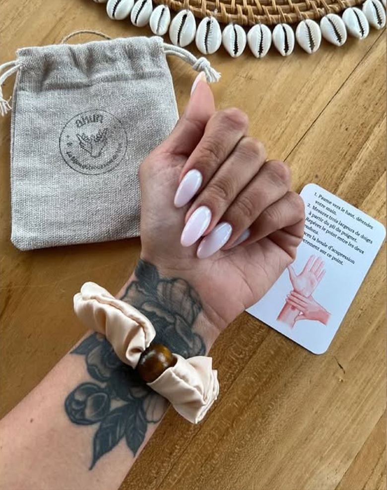 beige